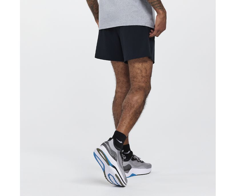 Saucony Outpace 5' Short Muške Hlače Crne | PH20BN6E